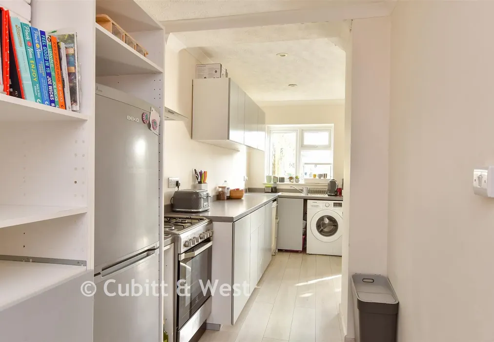 Kitchen - The Broadway, Lancing, West Sussex - Wards of Kent