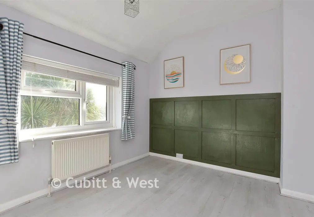 Bedroom 2 - The Broadway, Lancing, West Sussex - Wards of Kent