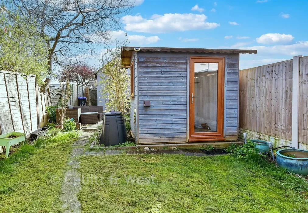 Rear Garden - The Broadway, Lancing, West Sussex - Wards of Kent
