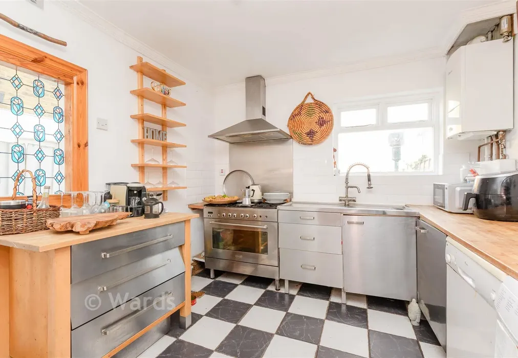 Kitchen - Federation Road, Abbey Wood - Wards of Kent