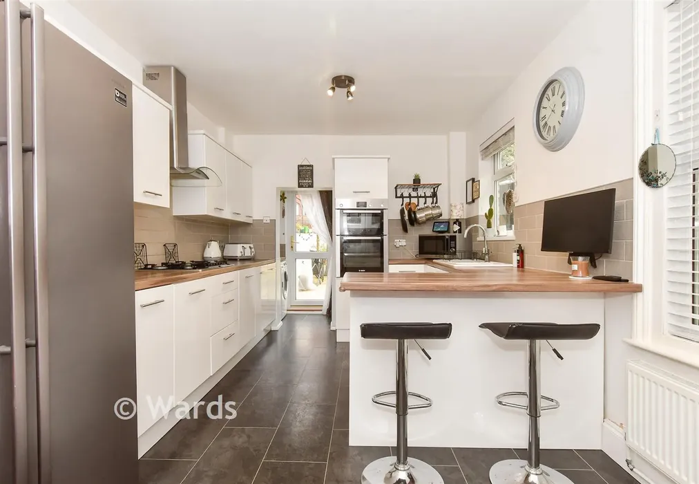 Kitchen/ Breakfast Room - Barton Road, Dover, Kent - Wards of Kent