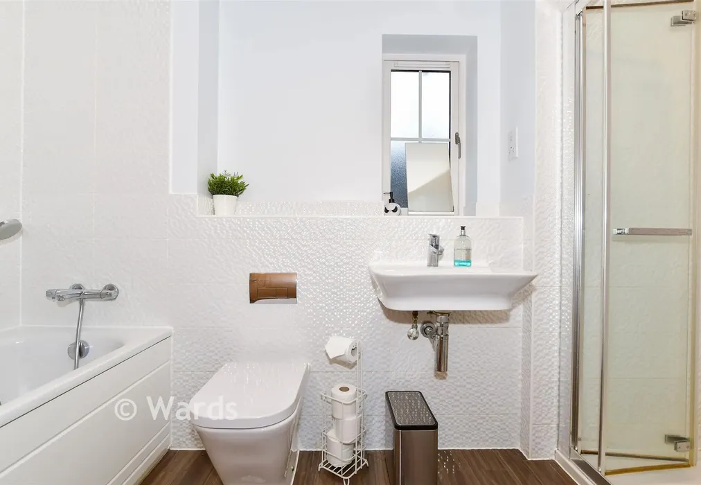 Bathroom - Butler Close, Harrietsham, Maidstone, Kent - Wards of Kent