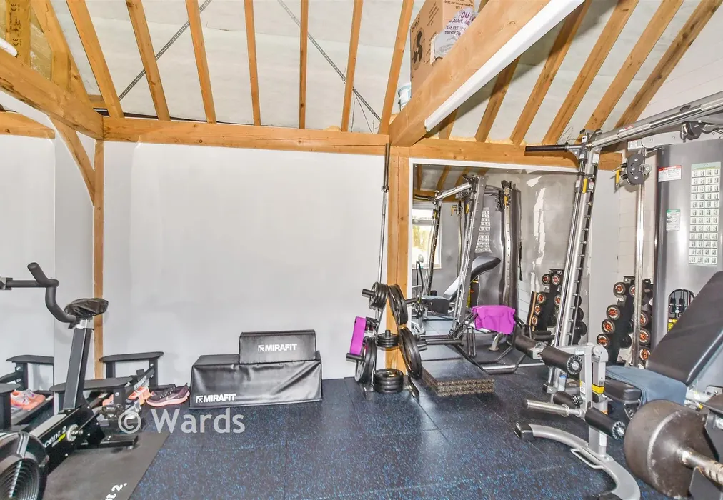 Workshop/Outbuildings - Butler Close, Harrietsham, Maidstone, Kent - Wards of Kent