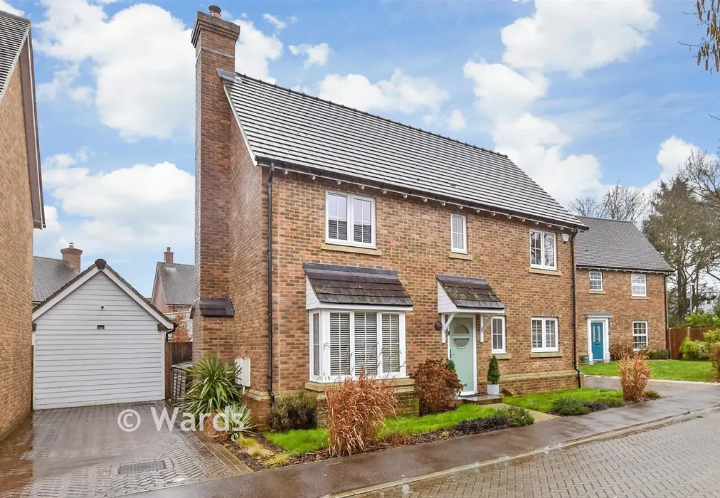 External (Web) 1 - Butler Close, Harrietsham, Maidstone, Kent - Wards of Kent