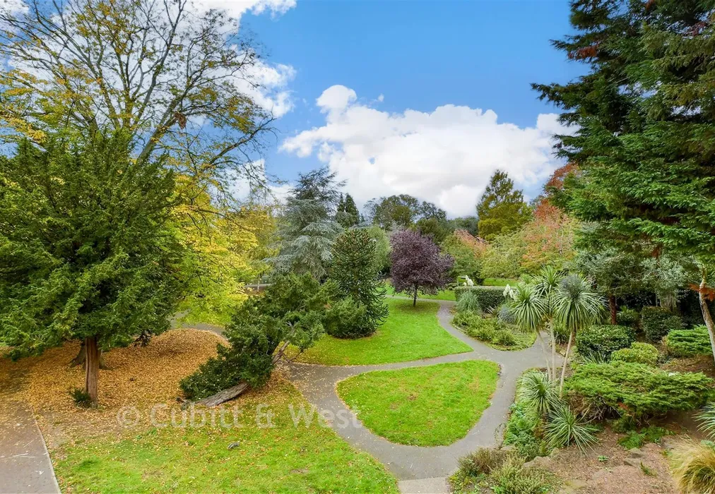 Local Area - Grove House, The Green, Carshalton, Surrey - Wards of Kent