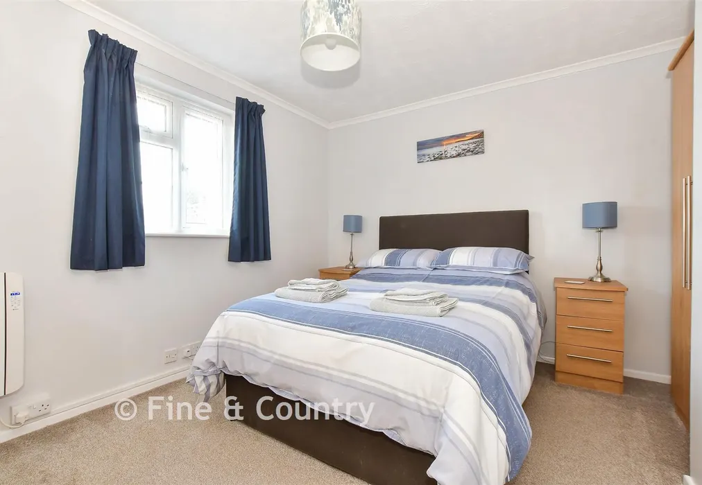 Annex Bedroom 1 - Emmett Hill, Chale Green, Ventnor, Isle of Wight - Wards of Kent