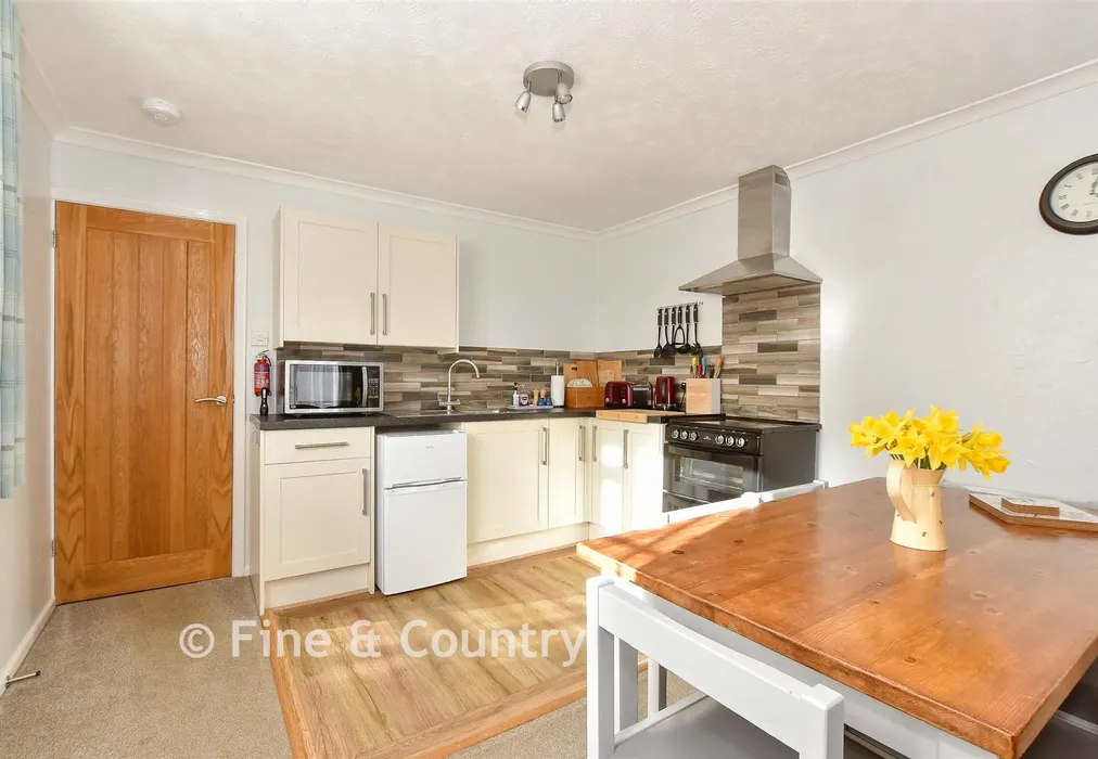 Annex Kitchen/ Living Room - Emmett Hill, Chale Green, Ventnor, Isle of Wight - Wards of Kent