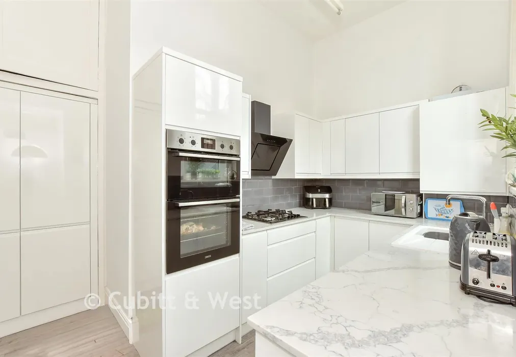 Kitchen - Festing Road, Southsea, Hampshire - Wards of Kent