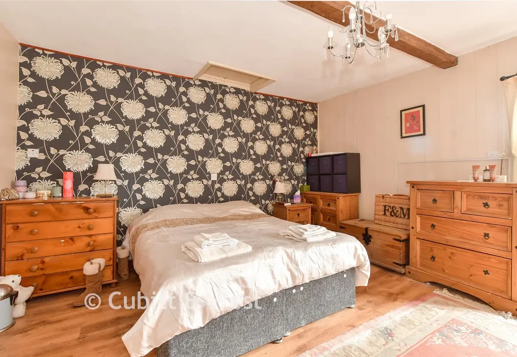 Bedroom 1 - North End Road, Yapton, Arundel, West Sussex - Wards of Kent