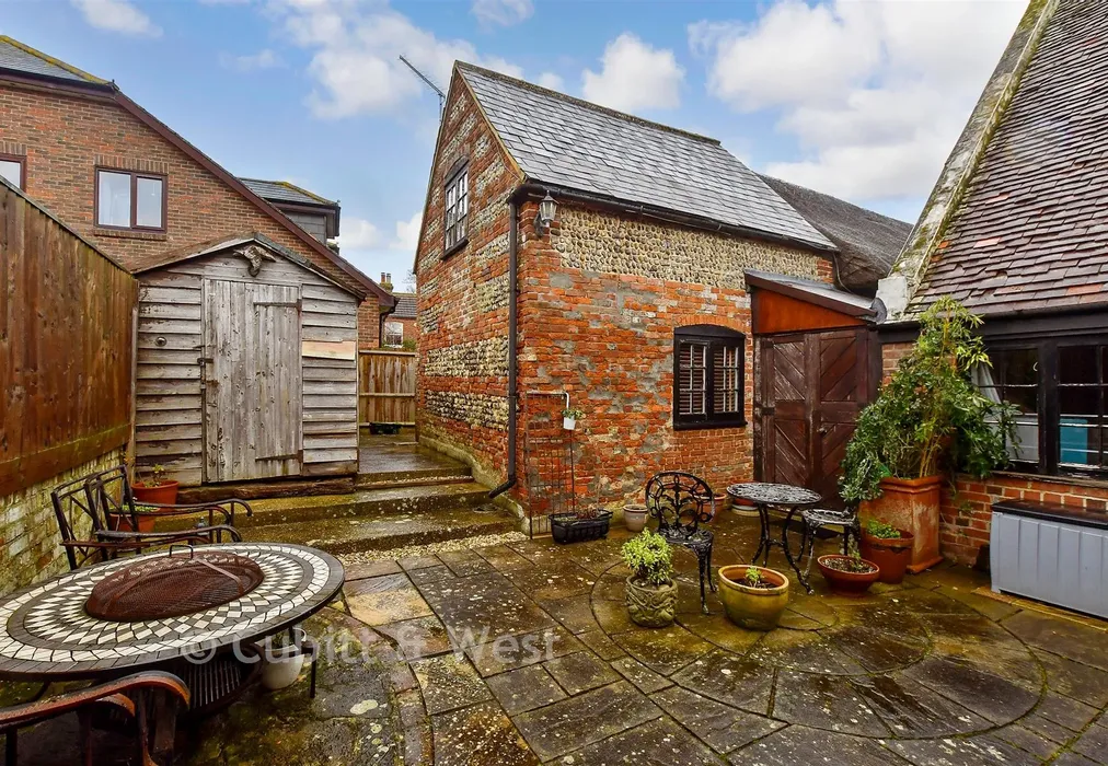 Rear Garden - North End Road, Yapton, Arundel, West Sussex - Wards of Kent