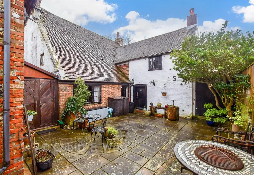 Rear Garden - North End Road, Yapton, Arundel, West Sussex - Wards of Kent