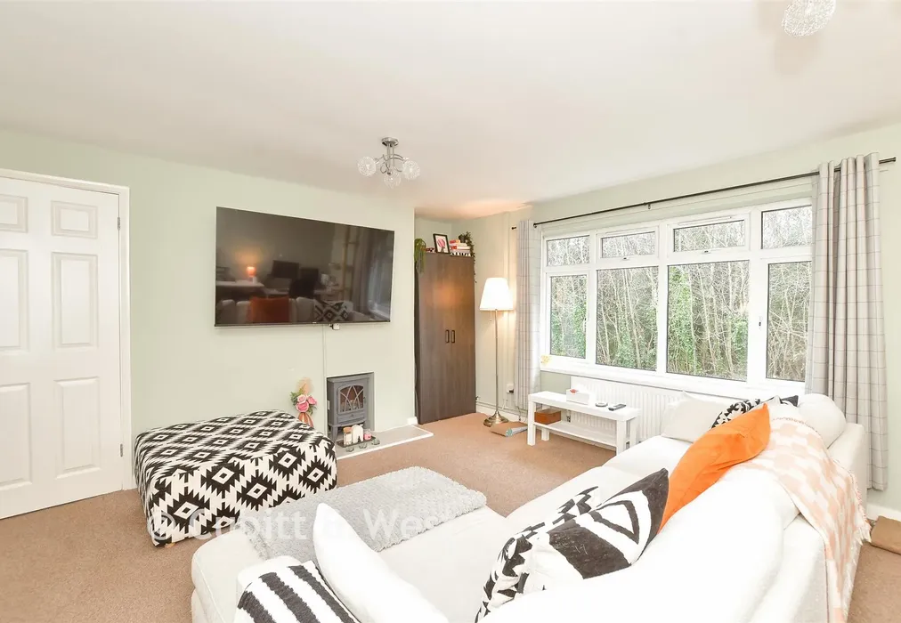Lounge - Herington Road, Arundel, West Sussex - Wards of Kent