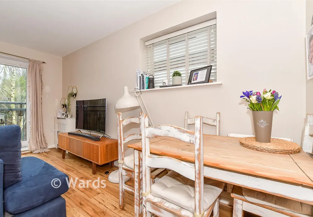 Lounge/ Diner - Medway Road, Tunbridge Wells, Kent - Wards of Kent