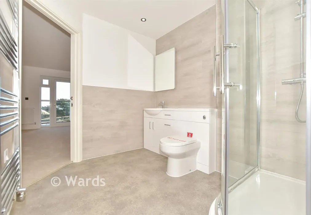 En-Suite - The Parade, Greatstone, Kent - Wards of Kent