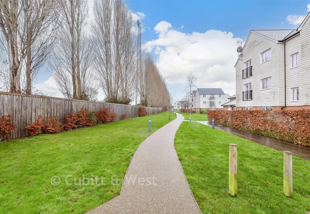 Surrounding Area - Priors Orchard, Southbourne, Emsworth, West Sussex - Wards of Kent