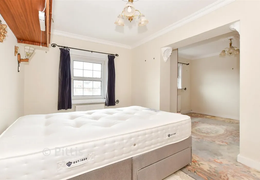 Bedroom 1 - Cross Road, Lake, Sandown, Isle of Wight - Wards of Kent