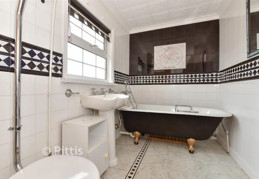 Bathroom - Cross Road, Lake, Sandown, Isle of Wight - Wards of Kent