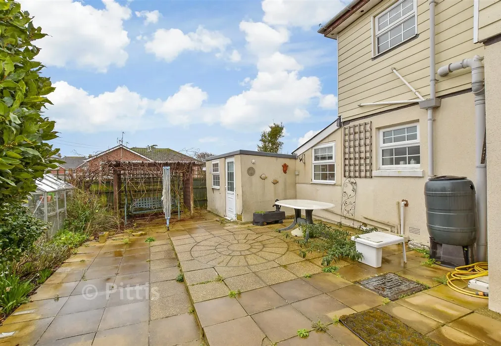 Rear Garden - Cross Road, Lake, Sandown, Isle of Wight - Wards of Kent