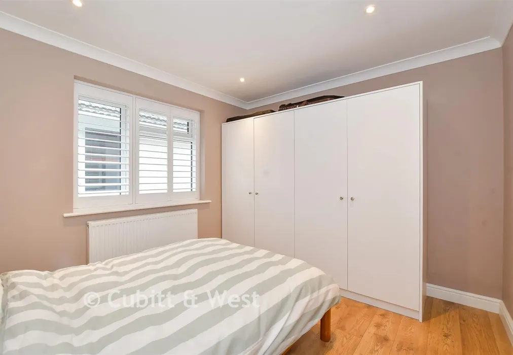 Bedroom 2 - Fairlea Road, Emsworth, Hampshire - Wards of Kent