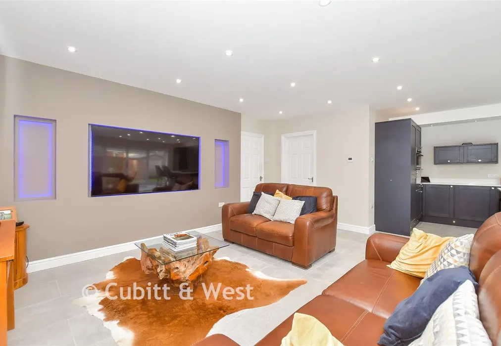 Lounge/ Kitchen/ Dining Area - Fairlea Road, Emsworth, Hampshire - Wards of Kent