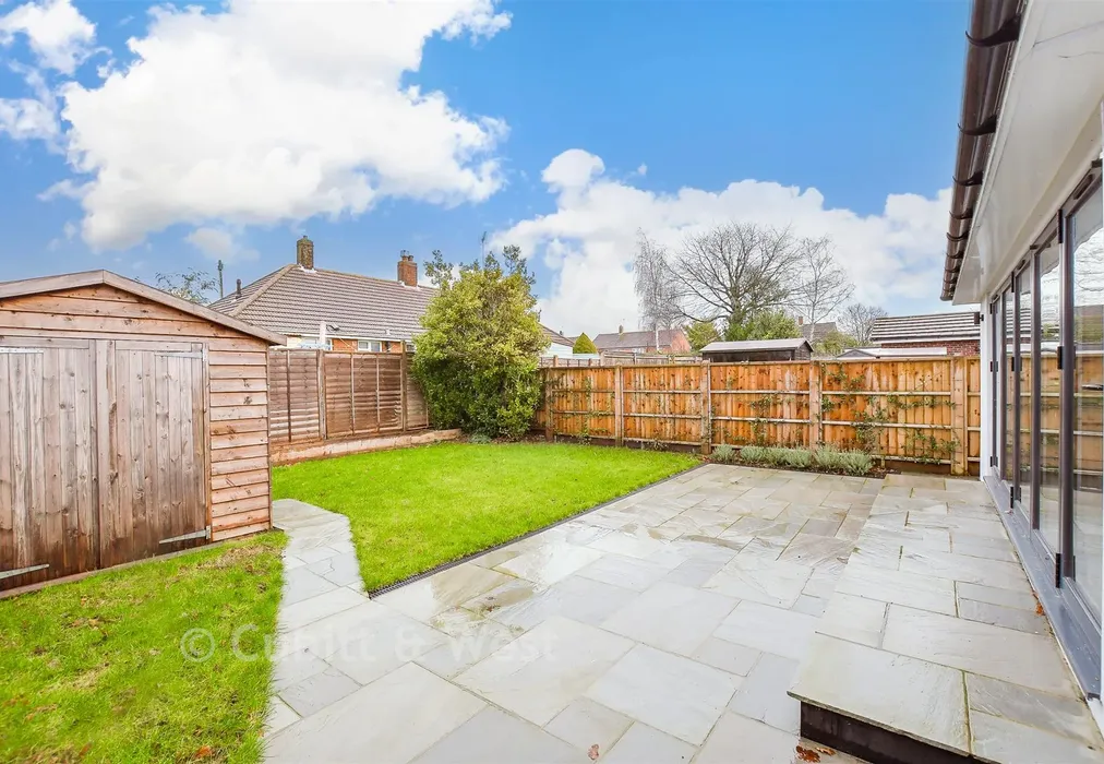 Rear Garden - Fairlea Road, Emsworth, Hampshire - Wards of Kent