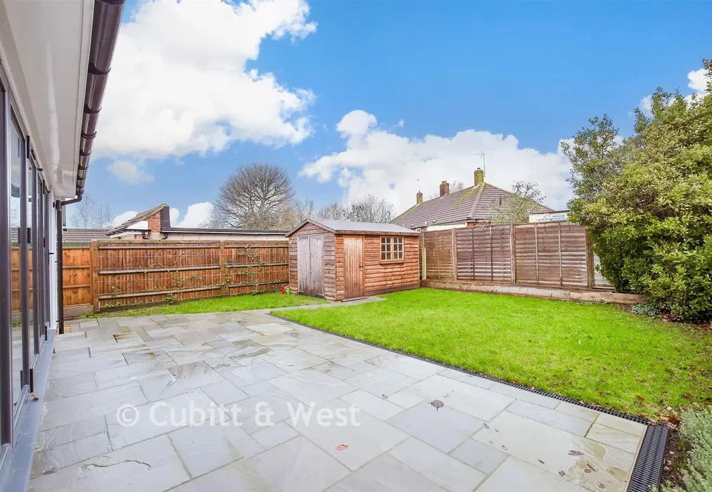 Rear Garden - Fairlea Road, Emsworth, Hampshire - Wards of Kent