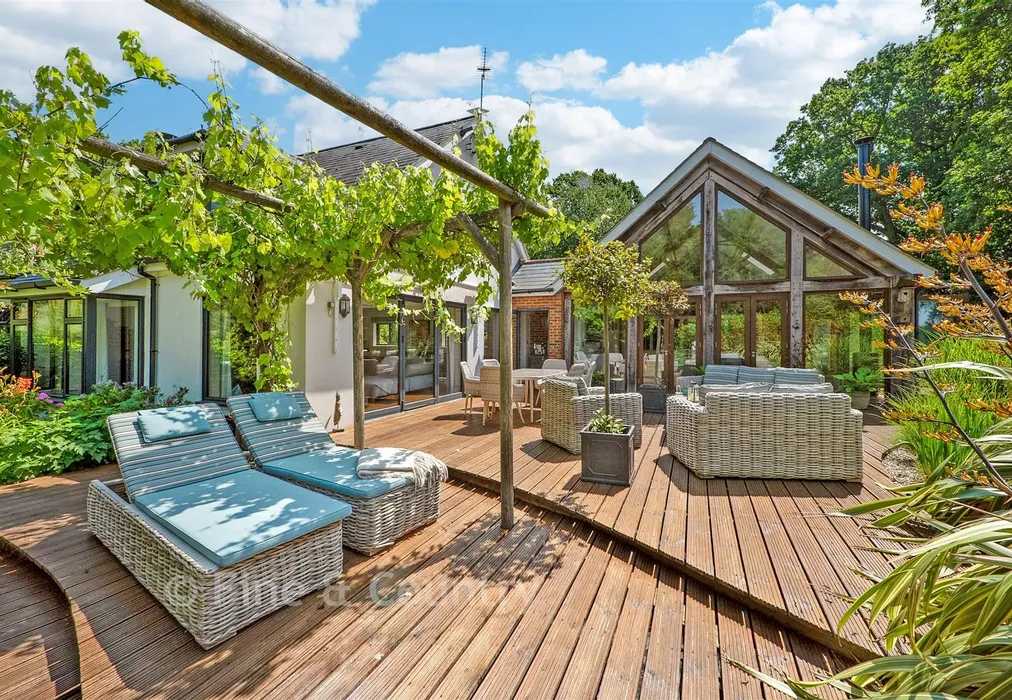 Patio/Decking - Willow Road, Whitstable, Kent - Wards of Kent