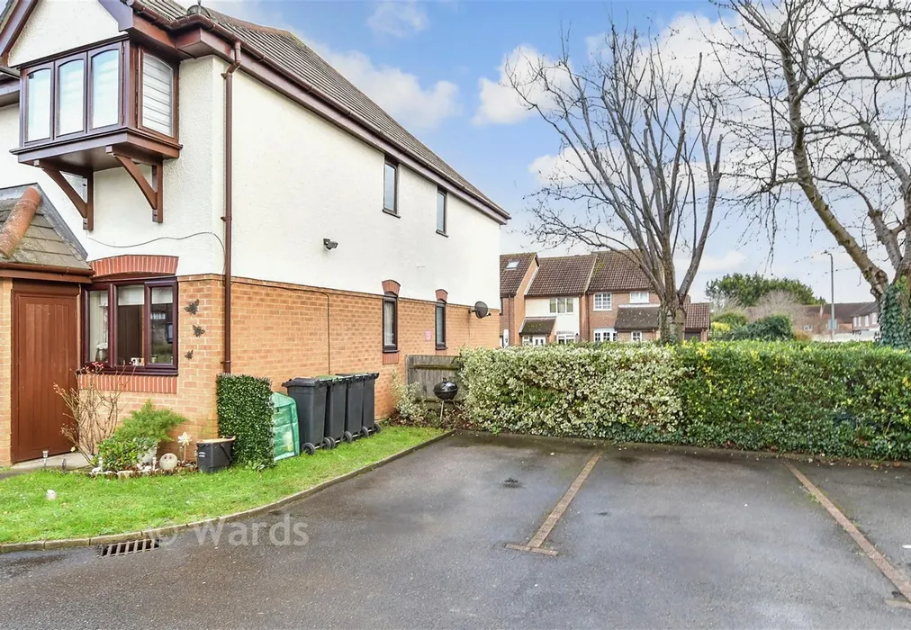 Driveway/Parking - Willowside, Snodland, Kent - Wards of Kent