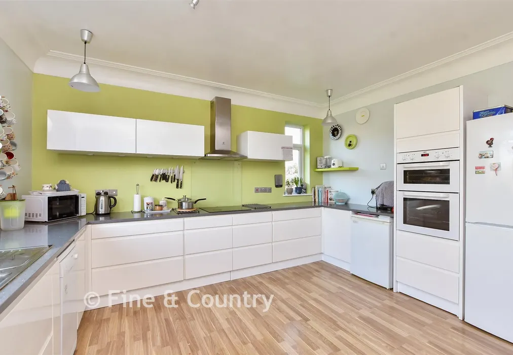 Kitchen / Breakfast Room - Kingsgate Avenue, Broadstairs, Kent - Wards of Kent