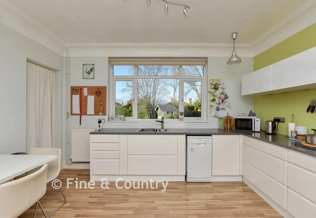 Kitchen / Breakfast Room - Kingsgate Avenue, Broadstairs, Kent - Wards of Kent