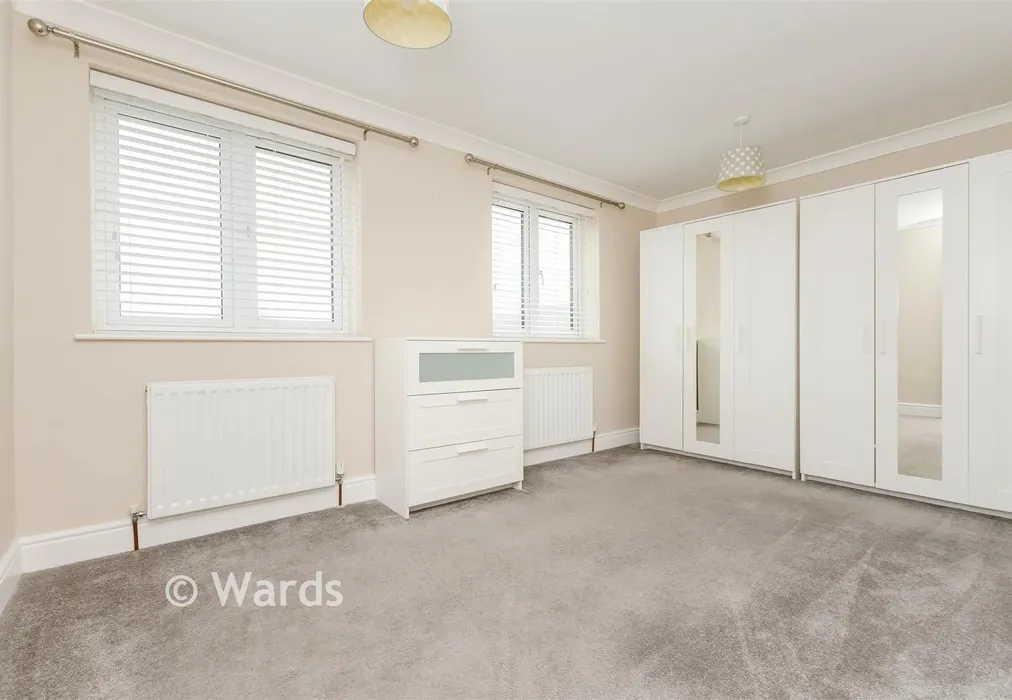 Bedroom 2 - The Briars, West Kingsdown, Sevenoaks, Kent - Wards of Kent