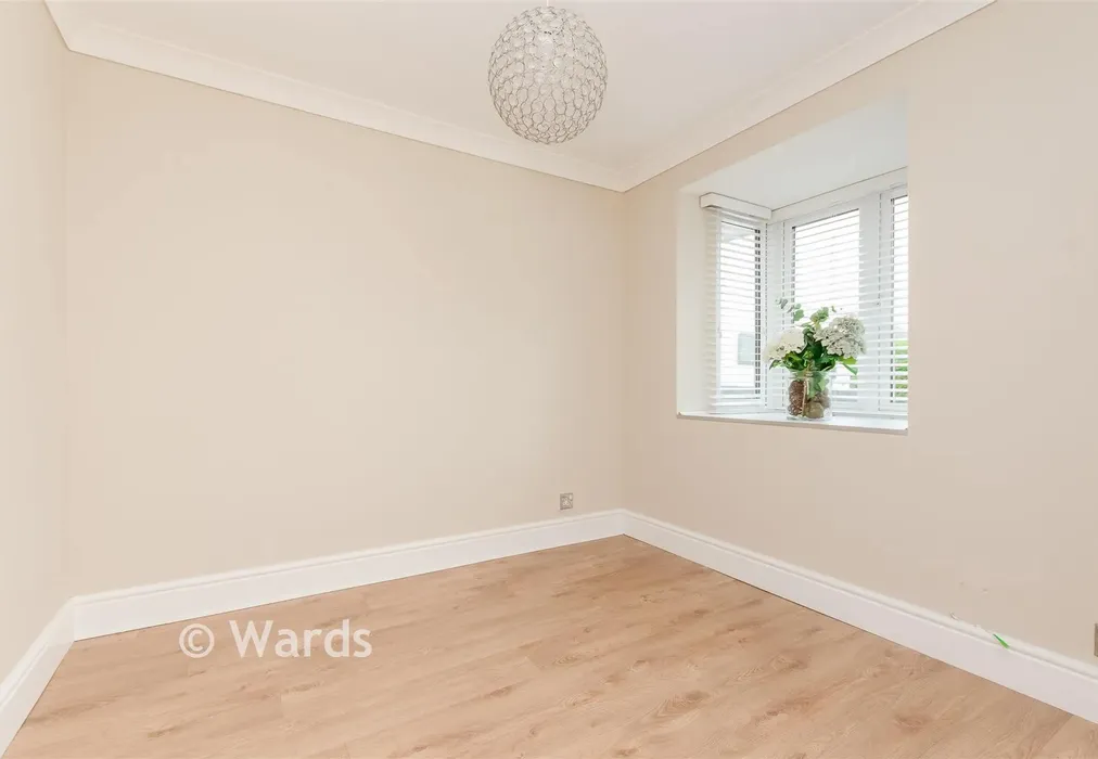 Snug/Study Area - The Briars, West Kingsdown, Sevenoaks, Kent - Wards of Kent