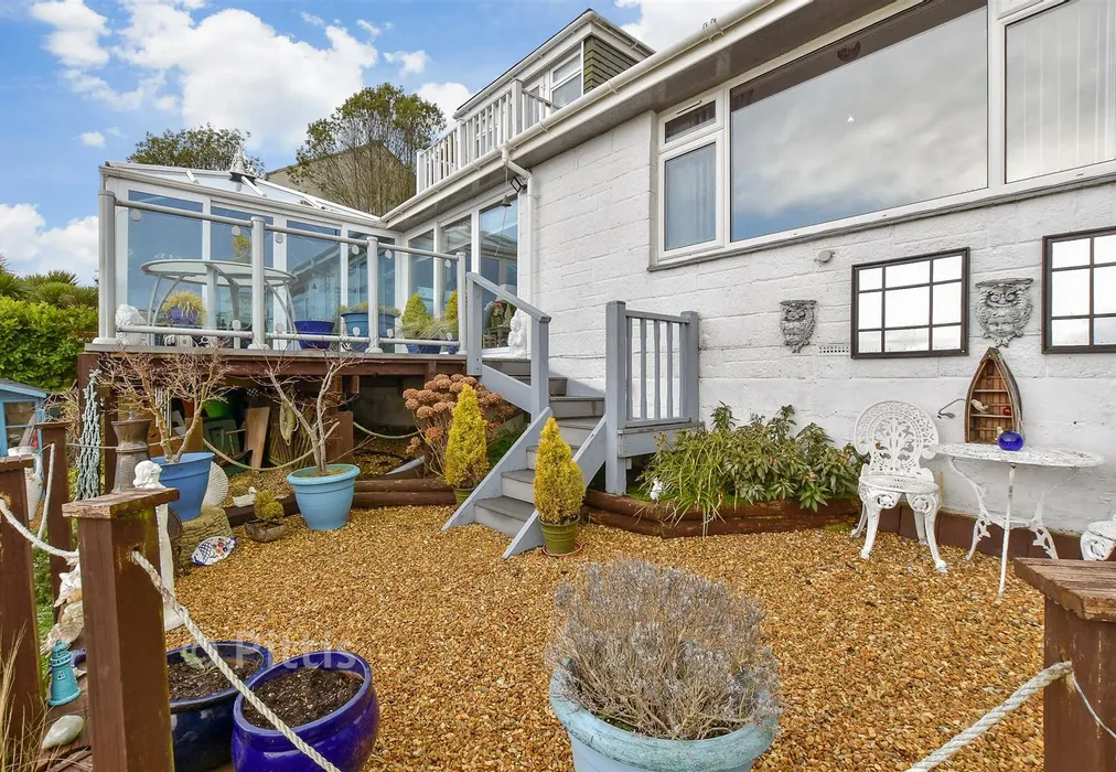 Rear Garden - Gills Cliff Road, Ventnor, Isle of Wight - Wards of Kent