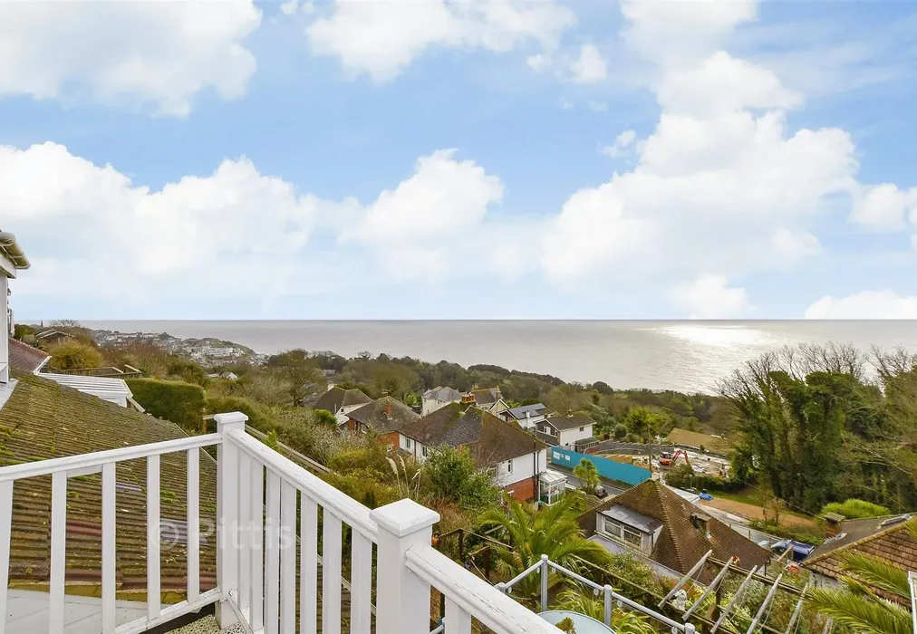 Balcony / Terrace - Gills Cliff Road, Ventnor, Isle of Wight - Wards of Kent