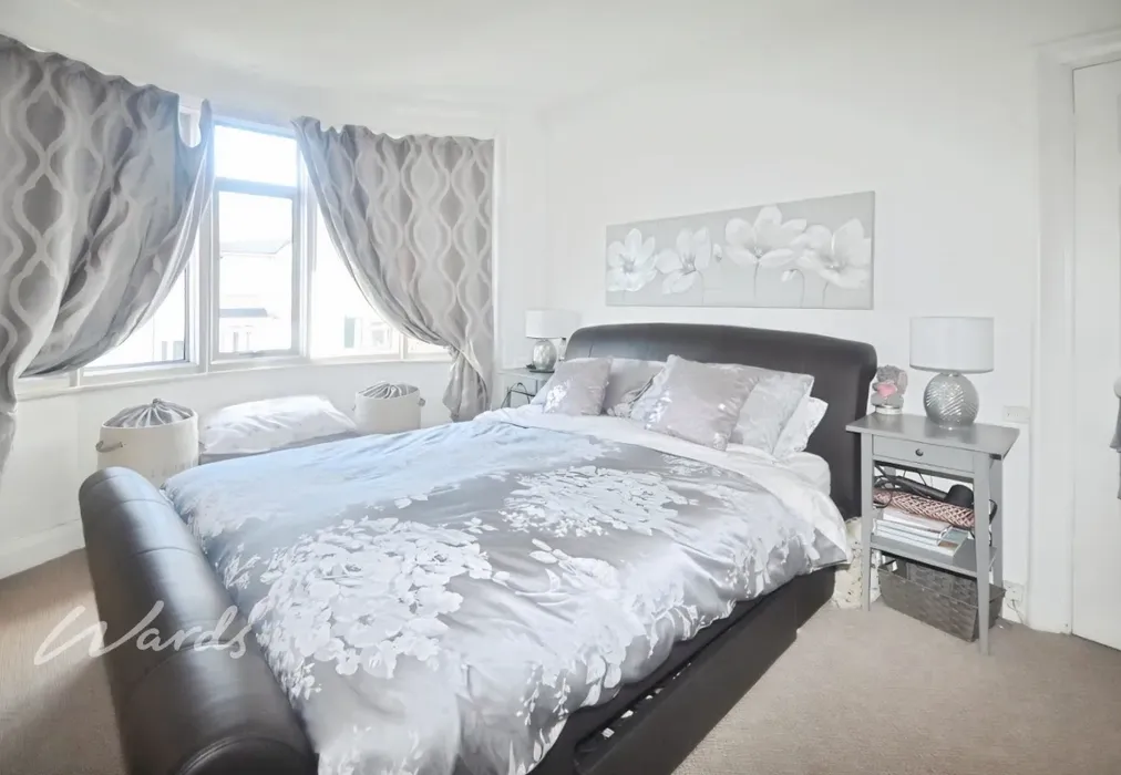 Bedroom 1 - Northridge Road Gravesend DA12 - Wards of Kent