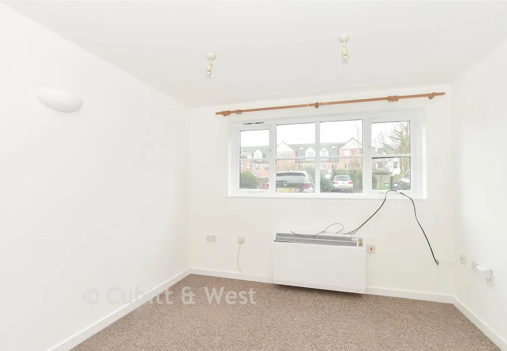 Lounge - Framfield Road, Uckfield, East Sussex - Wards of Kent