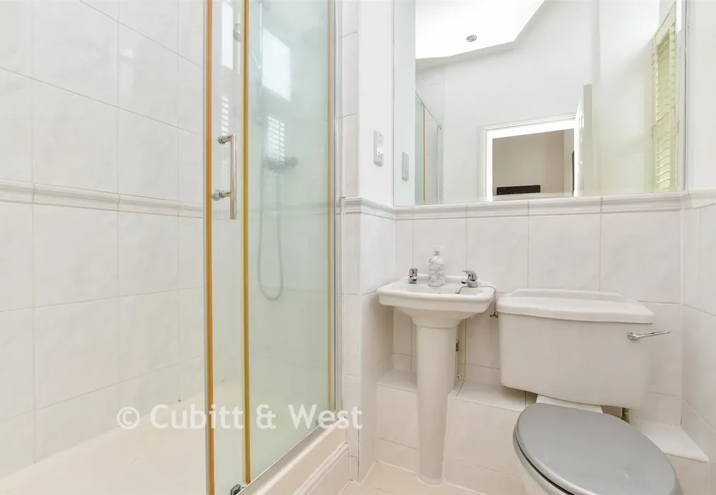 En-Suite Shower Room - Lavender Close, Leatherhead, Surrey - Wards of Kent