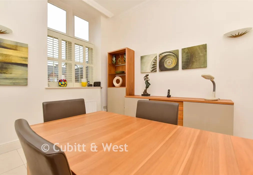 Lounge - Lavender Close, Leatherhead, Surrey - Wards of Kent