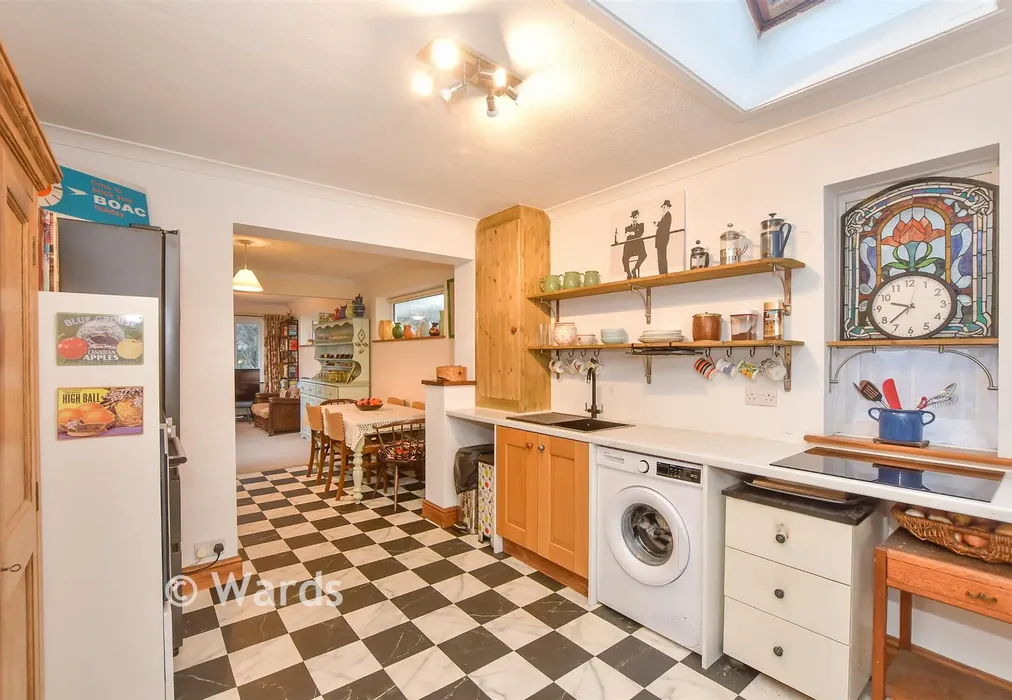 Kitchen - Church Lane, New Romney, Kent - Wards of Kent