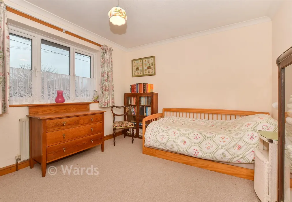 Bedroom 2 - Church Lane, New Romney, Kent - Wards of Kent