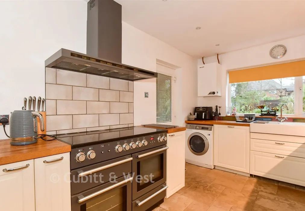 Kitchen - Horsham Road, Rusper, West Sussex - Wards of Kent