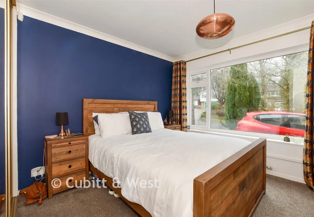 Bedroom 1 - Horsham Road, Rusper, West Sussex - Wards of Kent
