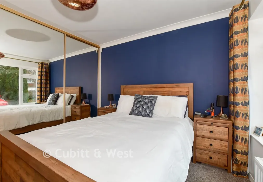 Bedroom 1 - Horsham Road, Rusper, West Sussex - Wards of Kent
