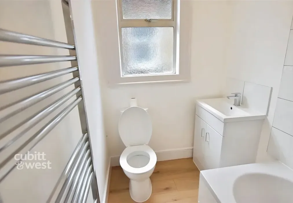 5ec5114c-20 20Bea... - Beaumont Road, Purley CR8 - Wards of Kent