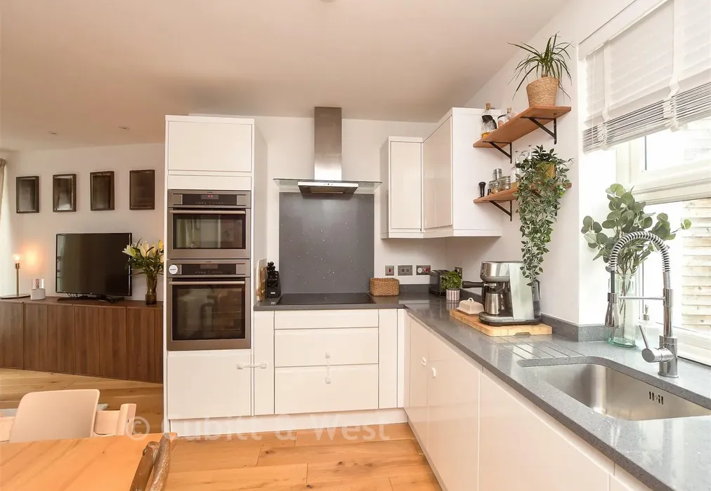 Kitchen Lounge/Diner - Albert Road North, Reigate, Surrey - Wards of Kent