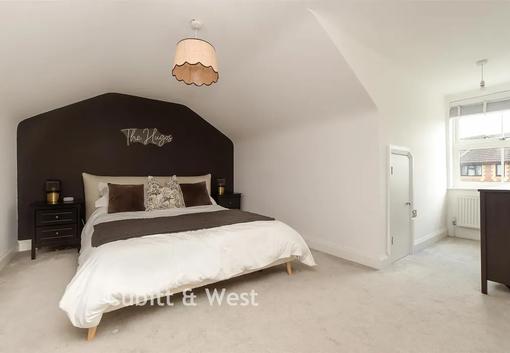 Bedroom 1 - Albert Road North, Reigate, Surrey - Wards of Kent