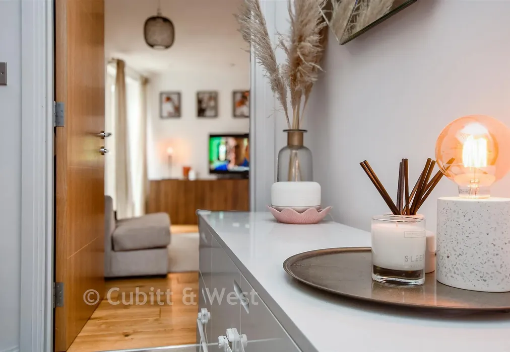 Internal Lifestyle Photograph - Albert Road North, Reigate, Surrey - Wards of Kent