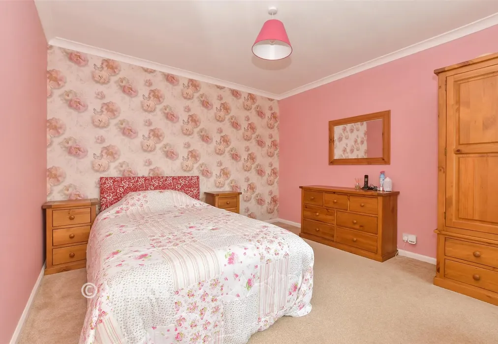 Bedroom 3 - Priory Close, New Romney, Kent - Wards of Kent