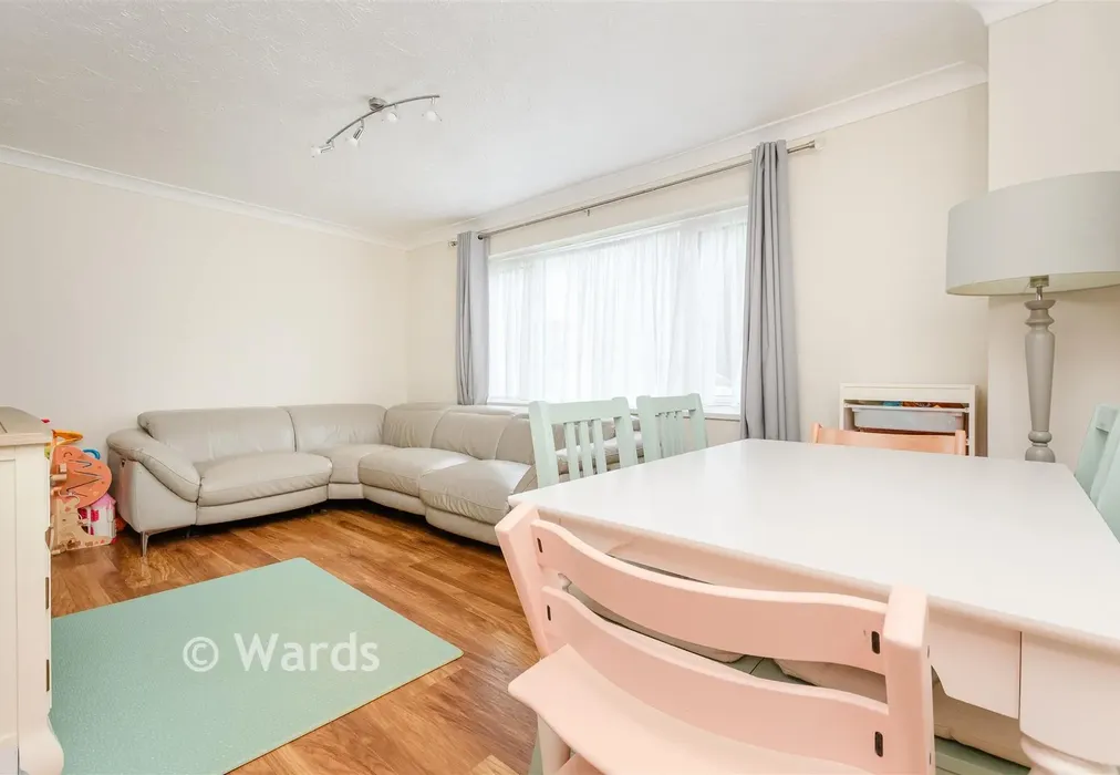 Lounge/Diner - Sunderland Close, Rochester, Kent - Wards of Kent