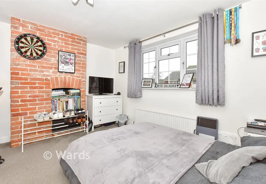 Bedroom 4 - Chapel Street, Ryarsh, West Malling, Kent - Wards of Kent